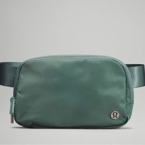 NWT tidewater teal belt bag lululemon